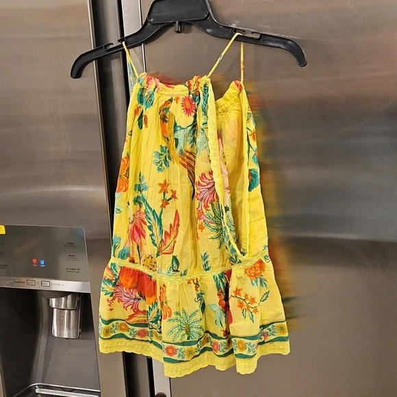 💕FARM RIO💕 Yellow Delicate Fruit Garden Sleeveless Blouse ~ Medium NWT